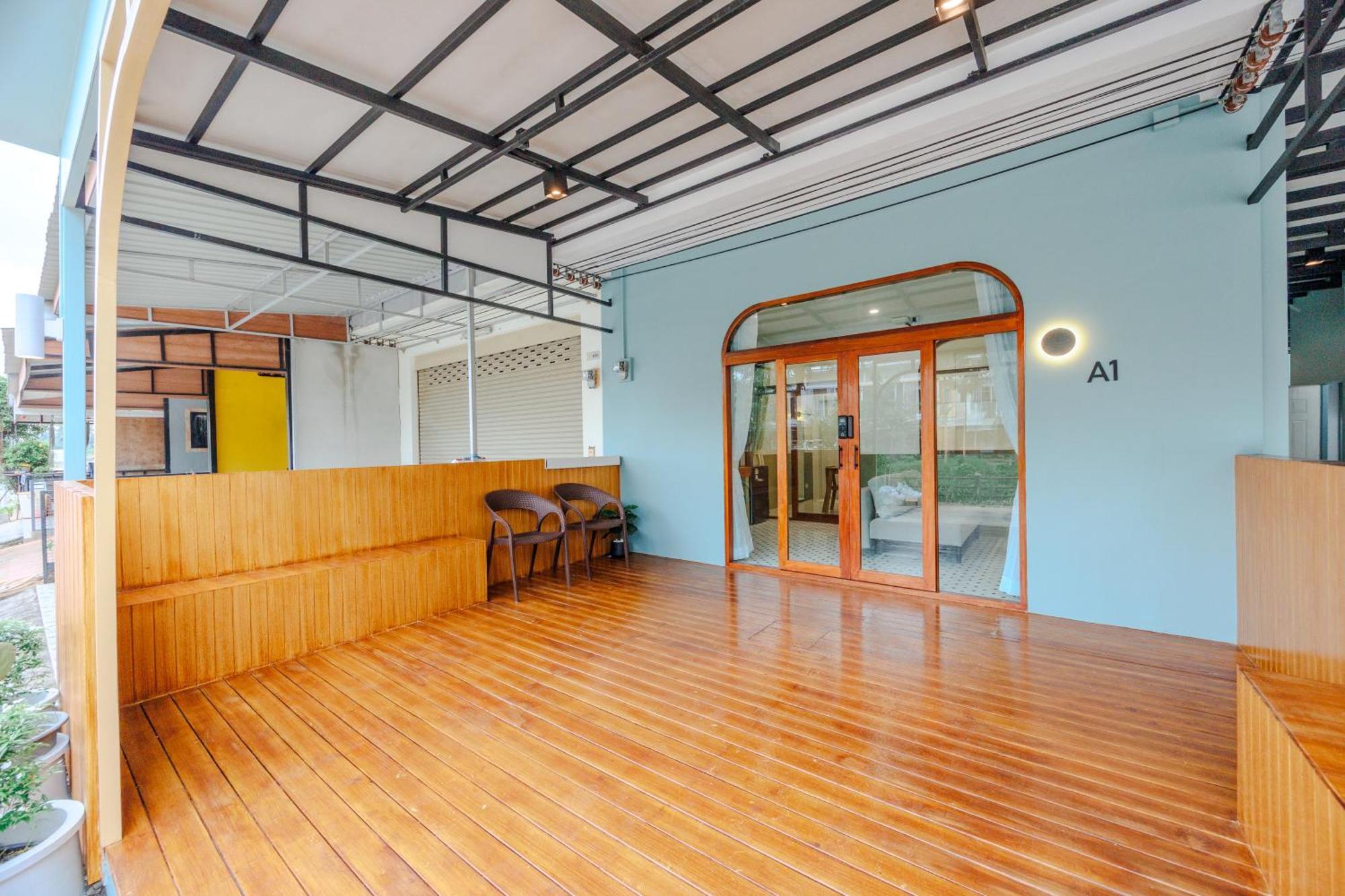 蔻立 Bania 813 House酒店 外观 照片